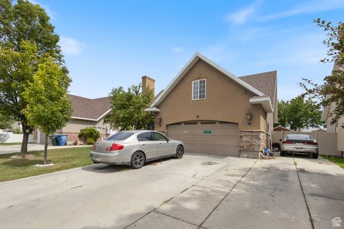 3231 Lester St, Salt Lake City, UT, 84119-3005 | Card Image