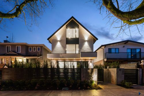 2-280 E 32nd Ave, Vancouver, BC, V5V2Y3 | Card Image