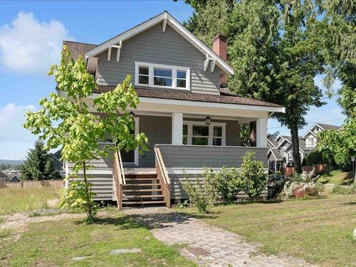16602 Bell Rd, Surrey, BC, V3S1H8 | Card Image