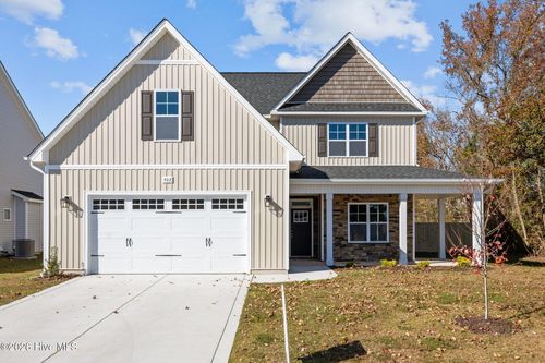 402 Lyman Dr, Fayetteville, NC, 28312-7675 | Card Image