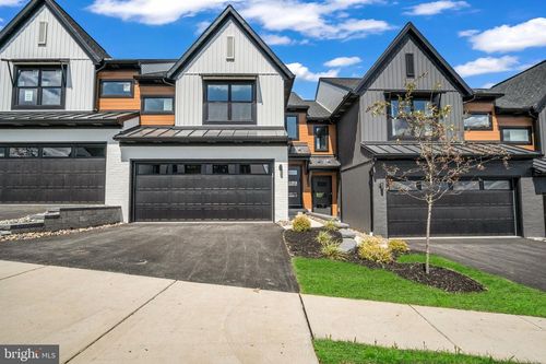 21-04-2141 S Autumn Chase Dr, MECHANICSBURG, PA, 17055-9620 | Card Image