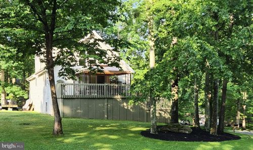 202 Trapper Springs Cir, DRUMS, PA, 18222-1245 | Card Image