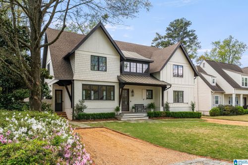 14 Peachtree St, Mountain Brk, AL, 35213-3018 | Card Image