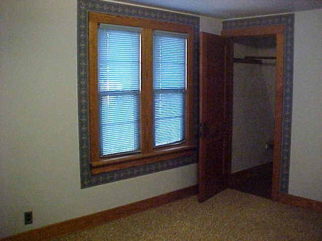 114 E Grove St, Home with 3 bedrooms, 2 bathrooms and null parking in POPLAR GROVE IL | Image 17