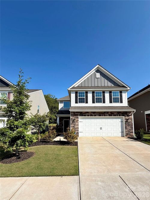292 Runner Stone Ln, Fort Mill, SC, 29715-2543 | Card Image