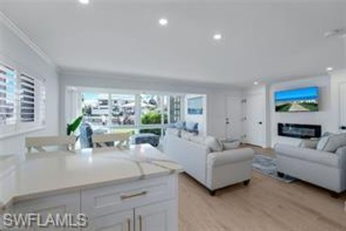 120-2100 Gulf Shore Blvd N, NAPLES, FL, 34102-4646 | Card Image