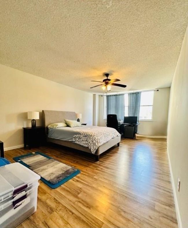 APT-212 - 1150 Hillsboro Mile, Condo with 2 bedrooms, 2 bathrooms and null parking in Hillsboro Beach FL | Image 18