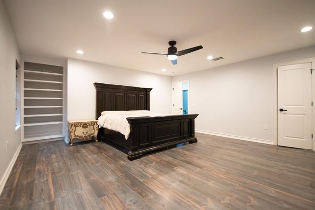 Primary bedroom | Image 27
