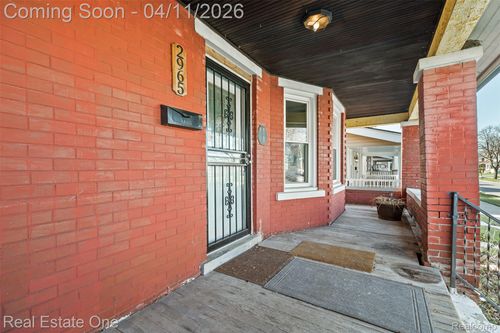 2965 Fischer St, Detroit, MI, 48214-1806 | Card Image