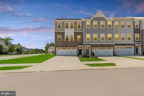 1800 Watermark Way, Essex, MD, 21221-2166 | Card Image