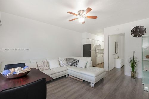 apt-9-2524 Hayes St, Hollywood, FL, 33020-3461 | Card Image