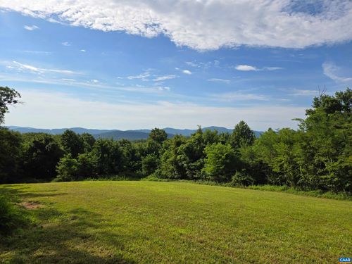 6 Orchard Ridge Rd, Greenwood, VA, 22943 | Card Image