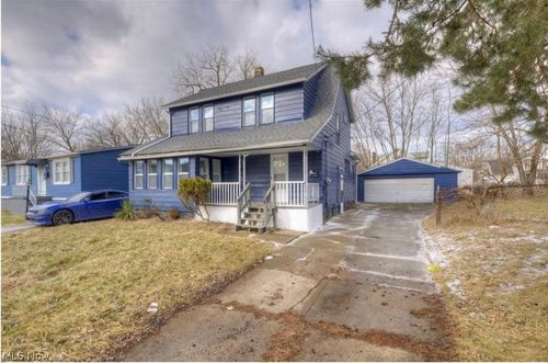 15125 Naples Ave, Cleveland, OH, 44128-3052 | Card Image