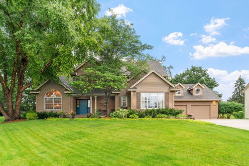 1564 Park Cir, Mendota Heights, MN, 55118-2745 | Card Image