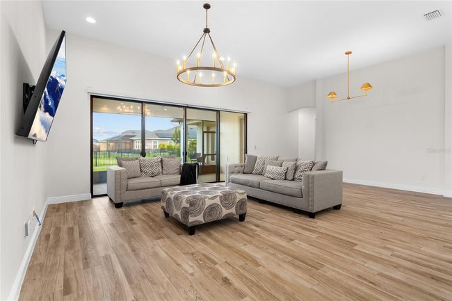 Open Floorplan | Image 13