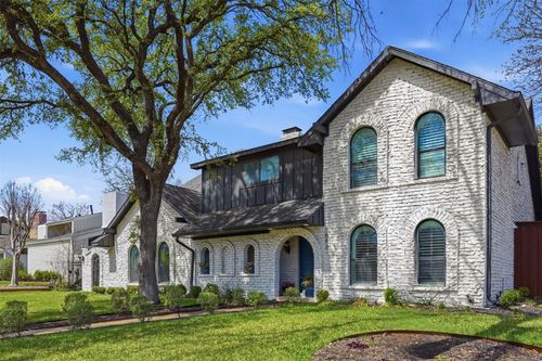 9683 Whitehurst Dr, Dallas, TX, 75243-7557 | Card Image