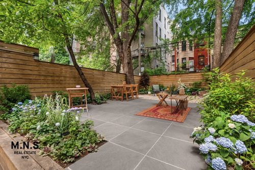 451 Hancock St, Brooklyn, NY, 11233-1016 | Card Image