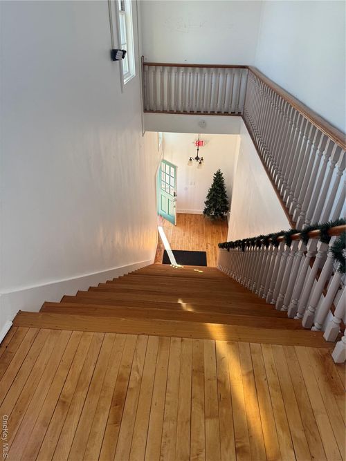 500 Montauk Hwy, Eastport, NY, 11941-1213 | Card Image