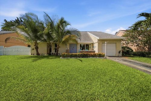 9050 Crescent Drive, Miramar, FL, 33025 | Card Image