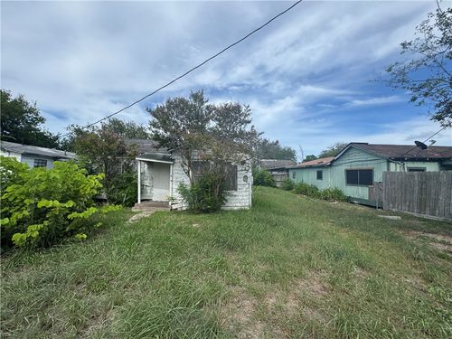 334 Osage St, Corpus Christi, TX, 78405-2543 | Card Image