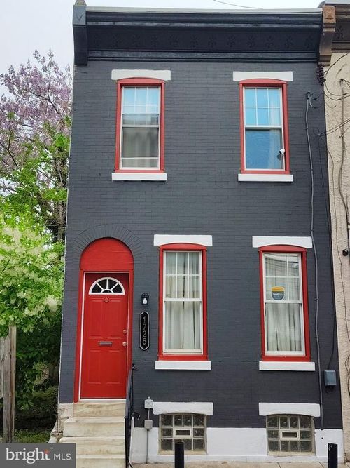 1725 N Lambert St, PHILADELPHIA, PA, 19121-3004 | Card Image