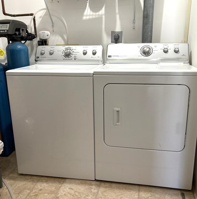 Newer Washer & Dryer | Image 14