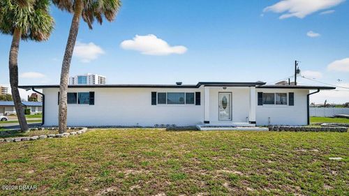 2538 Coral Way W, Daytona Beach, FL, 32118-5505 | Card Image