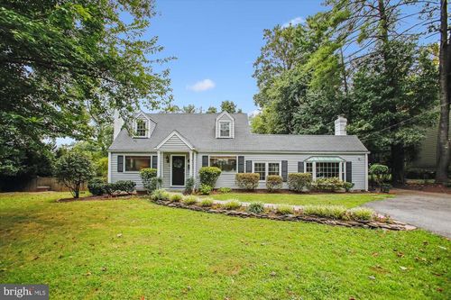 7823 Marthas Ln, FALLS CHURCH, VA, 22043-3418 | Card Image
