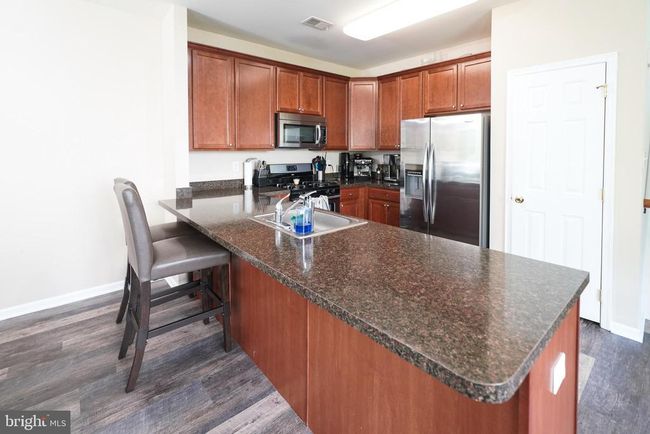 124 Meadow Cir, Townhouse with 3 bedrooms, 3 bathrooms and null parking in Mays Landing NJ | Image 8