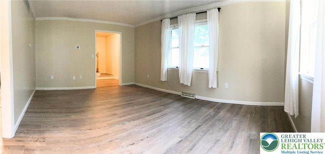 Living Room | Image 5