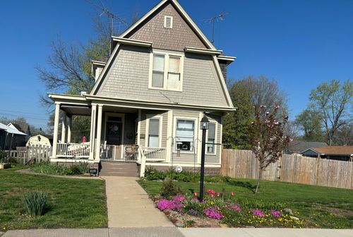 401 Mason St, Pinckneyville, IL, 62274-1201 | Card Image
