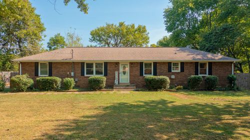 1423 Sparta Pike, Lebanon, TN, 37090-5009 | Card Image