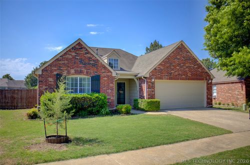 1106 119th St, Jenks, OK, 74037-4223 | Card Image