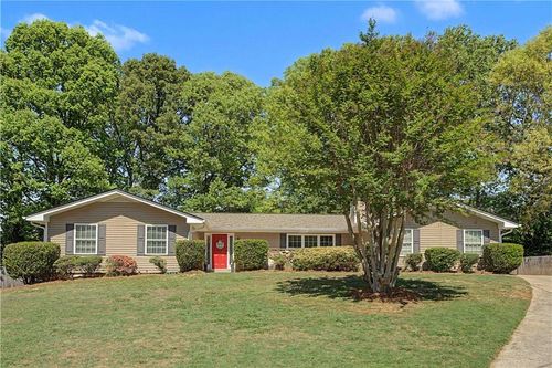 4905 Windwood Dr, Dunwoody, GA, 30360-1660 | Card Image