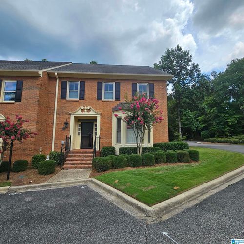 33 The Oaks Cir, Hoover, AL, 35244-1456 | Card Image