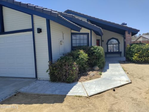 9932 Sandtrap Ct, California City, CA, 93505-2279 | Card Image