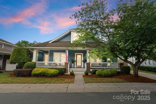 618 Olmsted Park Pl, Charlotte, NC, 28203-5682 | Card Image