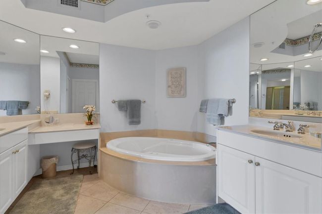 APT-604 - 393 N Point Rd, Condo with 3 bedrooms, 3 bathrooms and null parking in OSPREY FL | Image 40