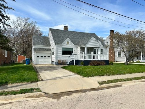 2 Park Rd, Oglesby, IL, 61348-1181 | Card Image