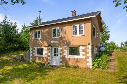 1605 S White Ash Ln, BALSAM LAKE, WI, 54810-2408 | Card Image