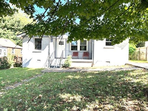 910 29th Ave N, Nashville, TN, 37209-2620 | Card Image