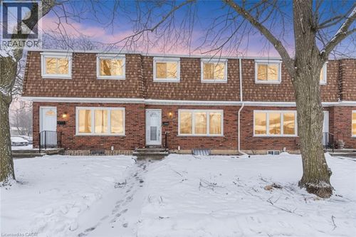 2-48 Riverdale Drive, Hamilton, ON, L8E1K3 | Card Image