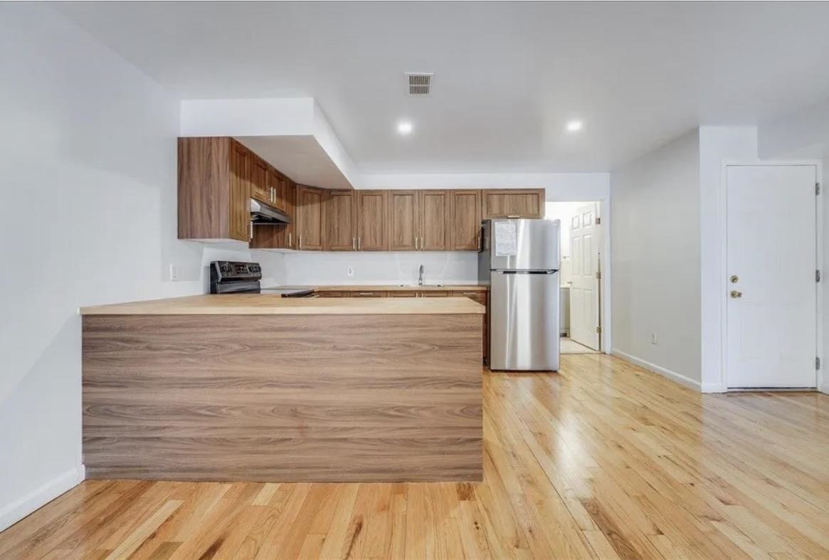 Residential Lease in JC, Greenville 4