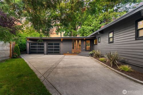 12334 Se 23rd Pl, Bellevue, WA, 98005-4153 | Card Image