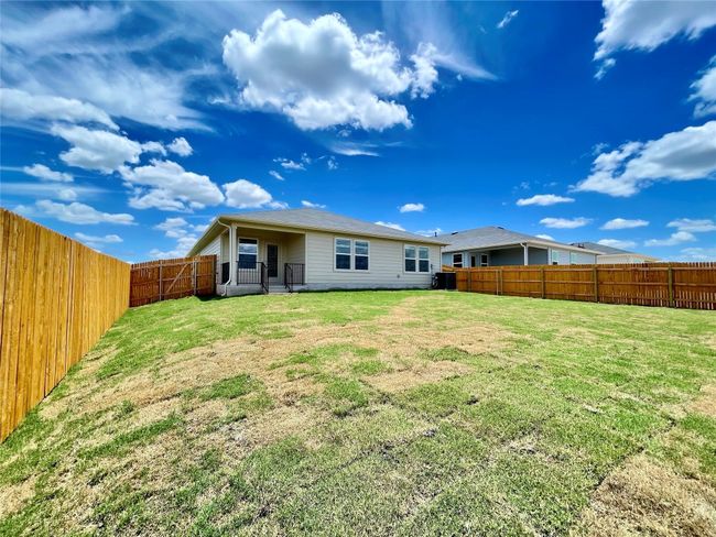 590 Gladiola Loop, House other with 4 bedrooms, 2 bathrooms and 2 parking in Kyle TX | Image 38