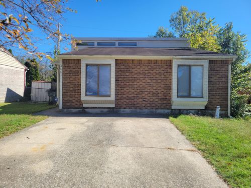 a-3441 Royal Wood Road, Lexington, KY, 40515 | Card Image