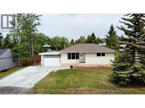 1008 95 Avenue, Dawson Creek, BC, V1G1C8 | Card Image