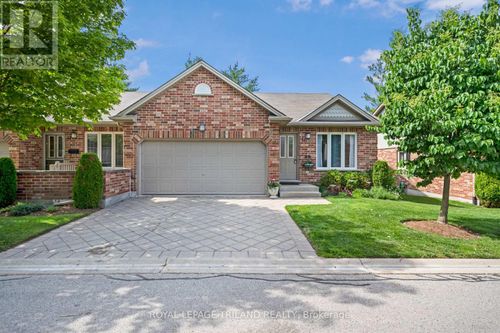 11-43 Capulet Walk, London, ON, N6H5V4 | Card Image