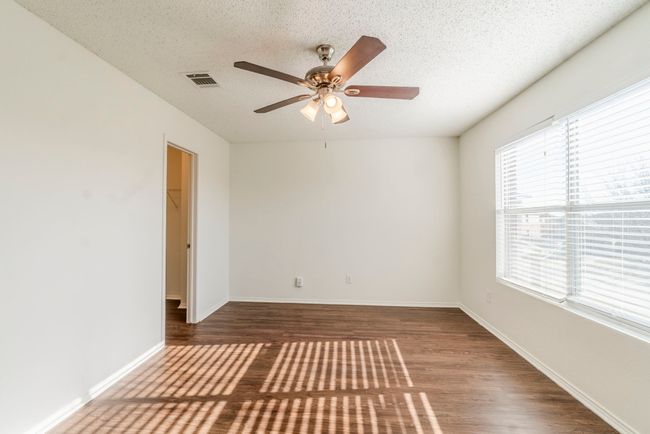 921 Rock Dove Cir, House other with 3 bedrooms, 3 bathrooms and null parking in Saginaw TX | Image 22