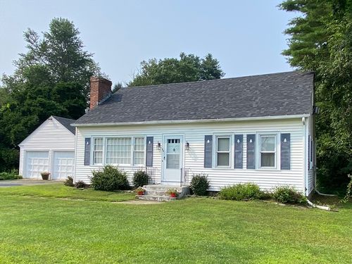 84 Thayer Rd, Greenfield, MA, 01301-9630 | Card Image